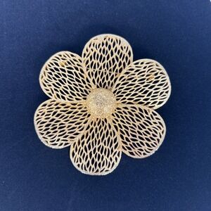 VTG Filigree Flower Goldtone Brooch Pin Large